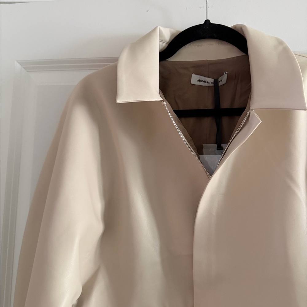 Manière de Voir Cropped Jacket - Picture 5 of 7